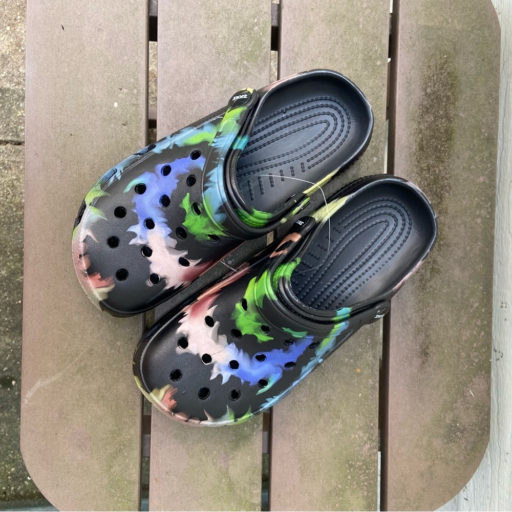 Off Brand (like Crocs) Black w Blue Pink & Green Comfortable Casual Footwear New